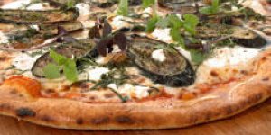 Pizza tomates aubergines