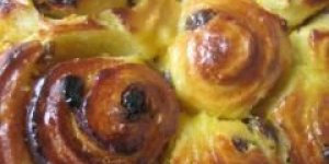 Brioche estivale au melon confit et aux petits raisins