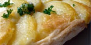 Tarte tatin de pommes de terre au cantal