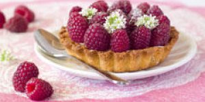 Tarte aux framboises et chantilly