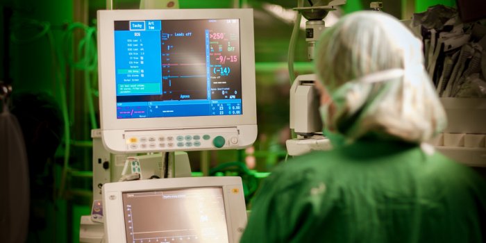 Coronavirus : "des patients de 30 a 40 ans, sans antecedant, en reanimation" !