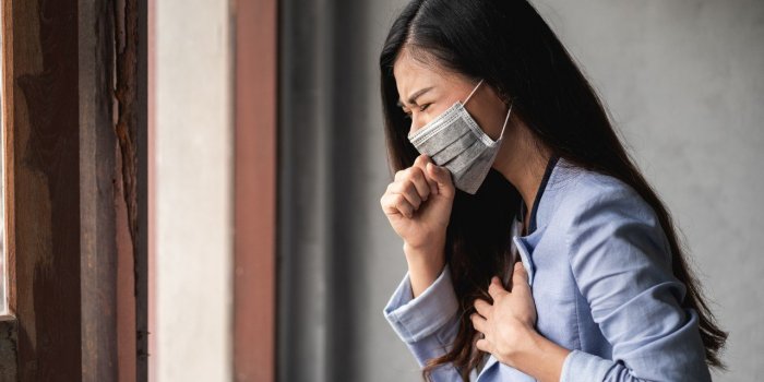Covid : 5 "nouveaux" symptomes evoques par un infectiologue