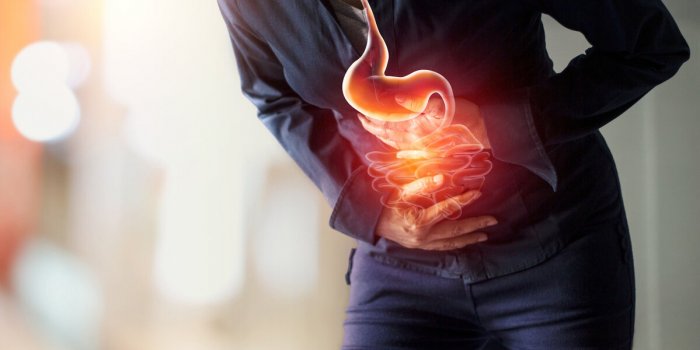 7 raisons pour lesquelles vous pouvez avoir mal a l’estomac apres avoir mange