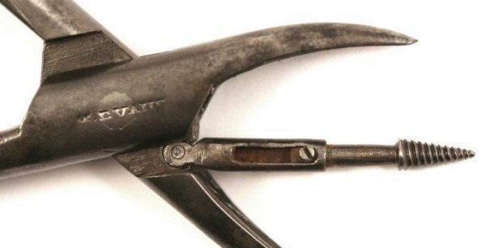 9 instruments dentaires terrifiants