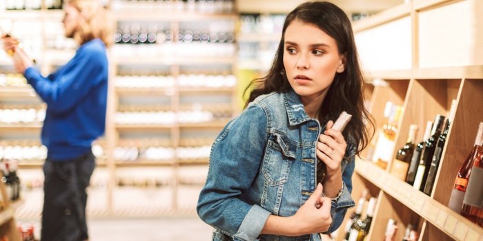 Kleptomanie : 5 symptomes permettant de l’identifier