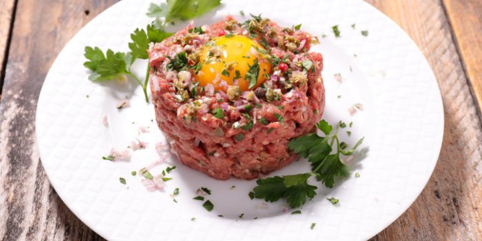 6 aliments qu-il ne faut pas manger crus