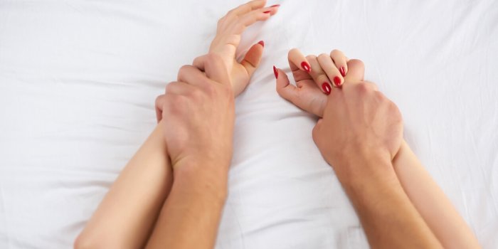 8 positions faciles pour faire l-amour quand il fait froid