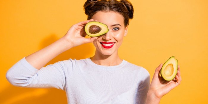 15 aliments anti cernes conseilles par un dermatologue