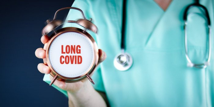 Covid long : 8 symptomes qui peuvent s’aggraver avec le temps 