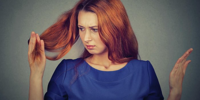 7 mauvaises habitudes qui font tomber vos cheveux