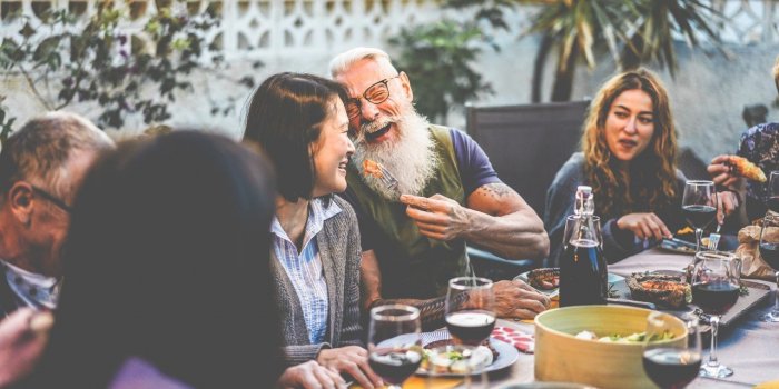 Gamma GT et transaminases : 5 comportements a table qui les augmentent