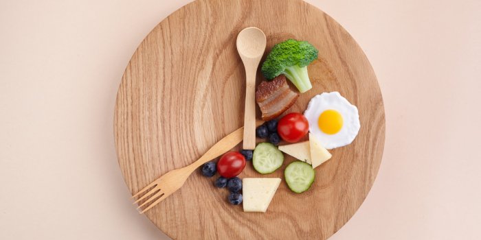 A quelle heure faut-il manger pour maigrir, selon l’heure de votre coucher ?