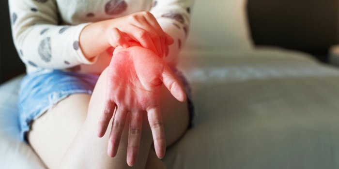 Psoriasis et coronavirus : mefiez-vous du gel hydroalcoolique