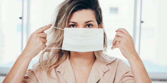 Masque : les solutions contre la mauvaise haleine !